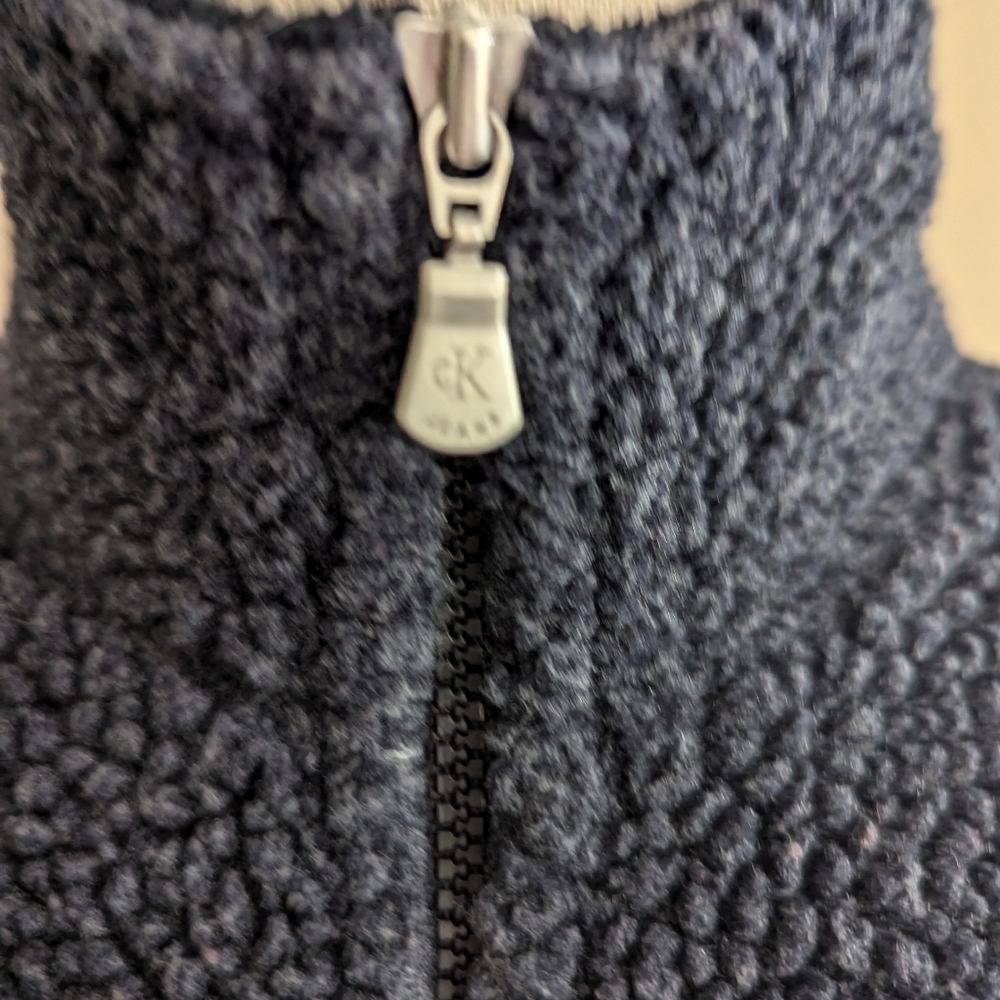 Sweater - Picture 3 of 4